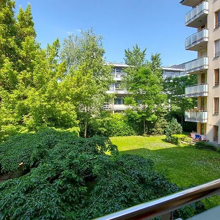 Harmony - Balcony, Ac, Free Parking, Metro, Self Check-in Budapest