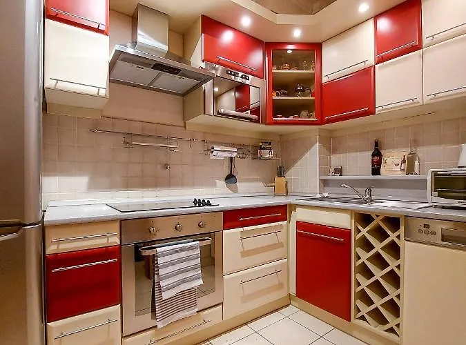 Harmony - Balcony, Ac, Free Parking, Metro, Self Check-in *